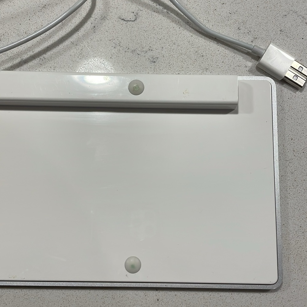 Wired Apple Keyboard with numeric pad - Picture 9 of 10